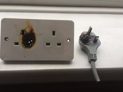 burnt-plug-and-socket.jpg